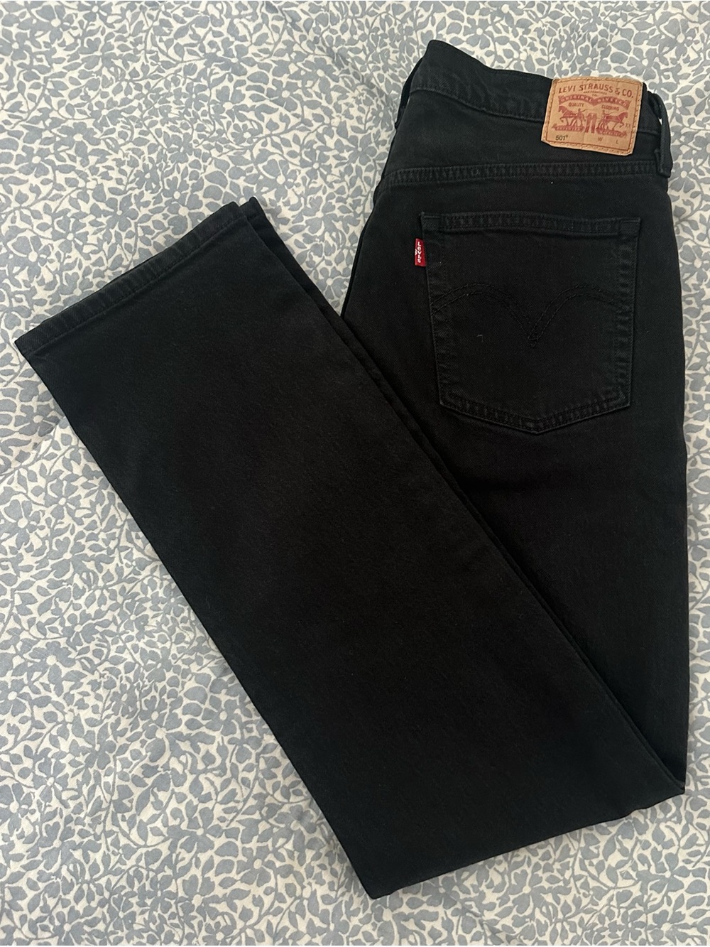 Levi's Women’s Slim Straight Jeans in Black